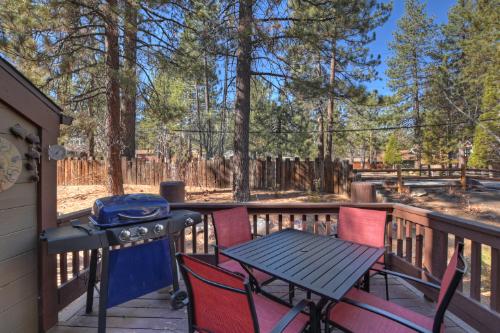 Big Bear Cabin - BearfootbytheBay - 0003