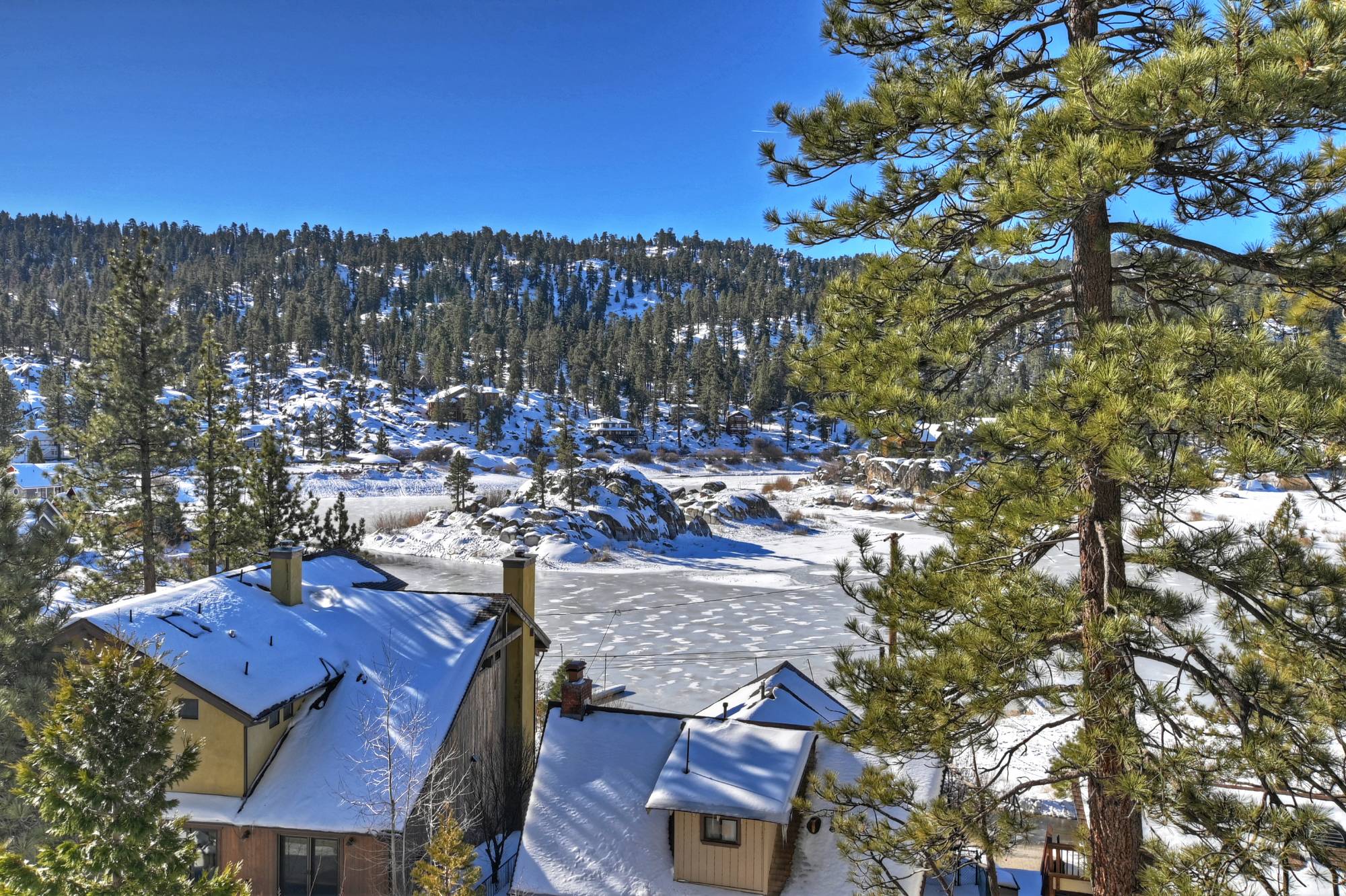 Big Bear Cabin - BoulderBayLakeviews - 0001