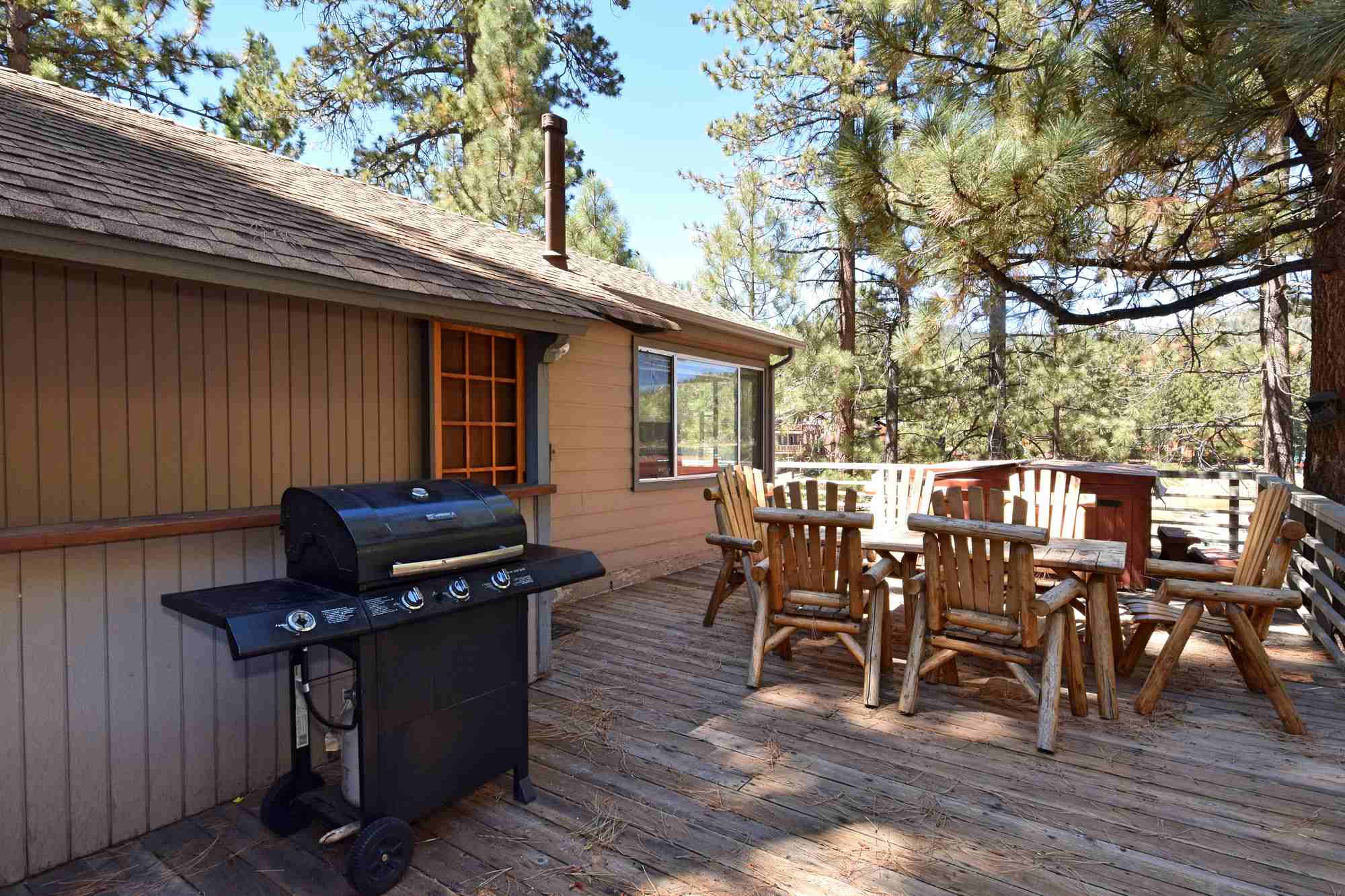 Big Bear Cabin - Cozy Lakefront - 20