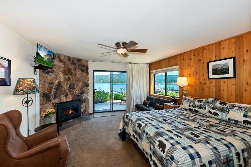 Big Bear Cabin - LakefrontHaven - 0003