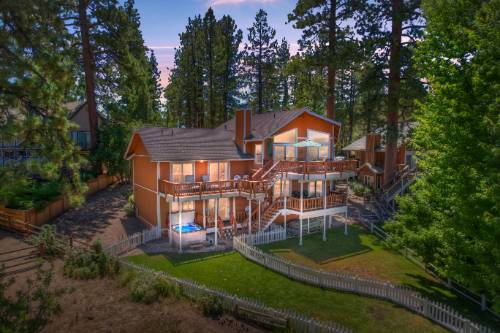 BigBearCabin-LakefrontManor-0