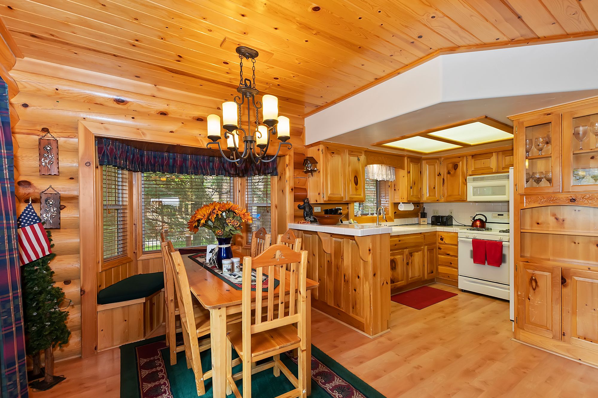 Big Bear Cabin - Lakeside Living - 4