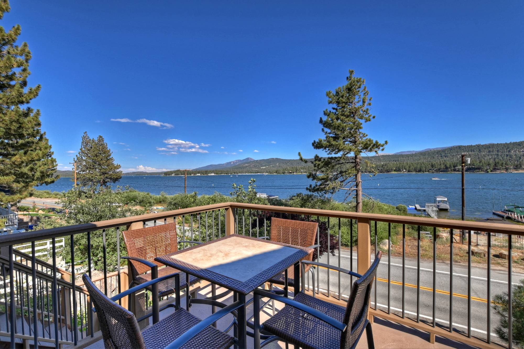 Big Bear Cabin - Lazy Lake - 32