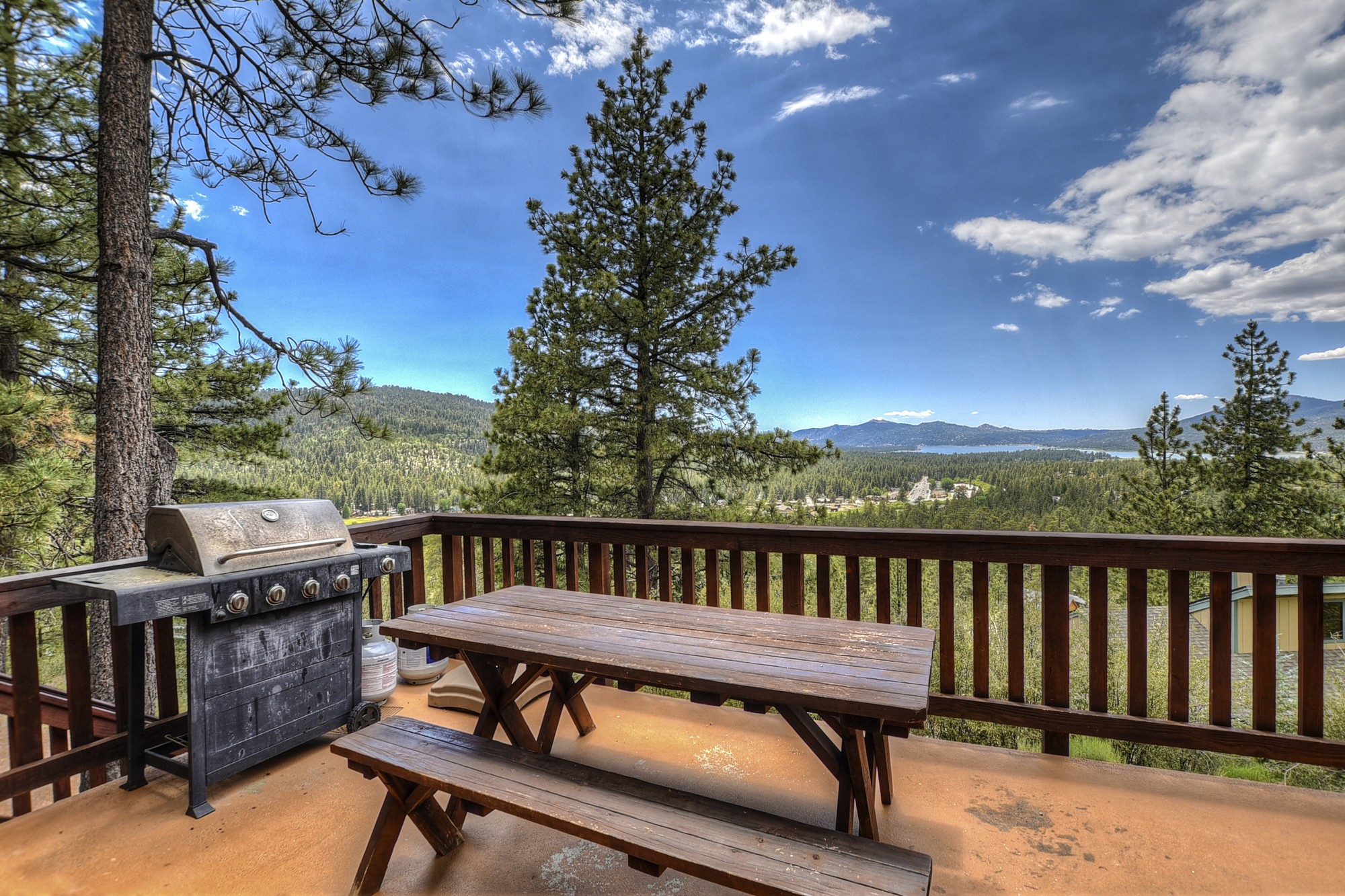 Big Bear Cabin - Majestic Views - 10