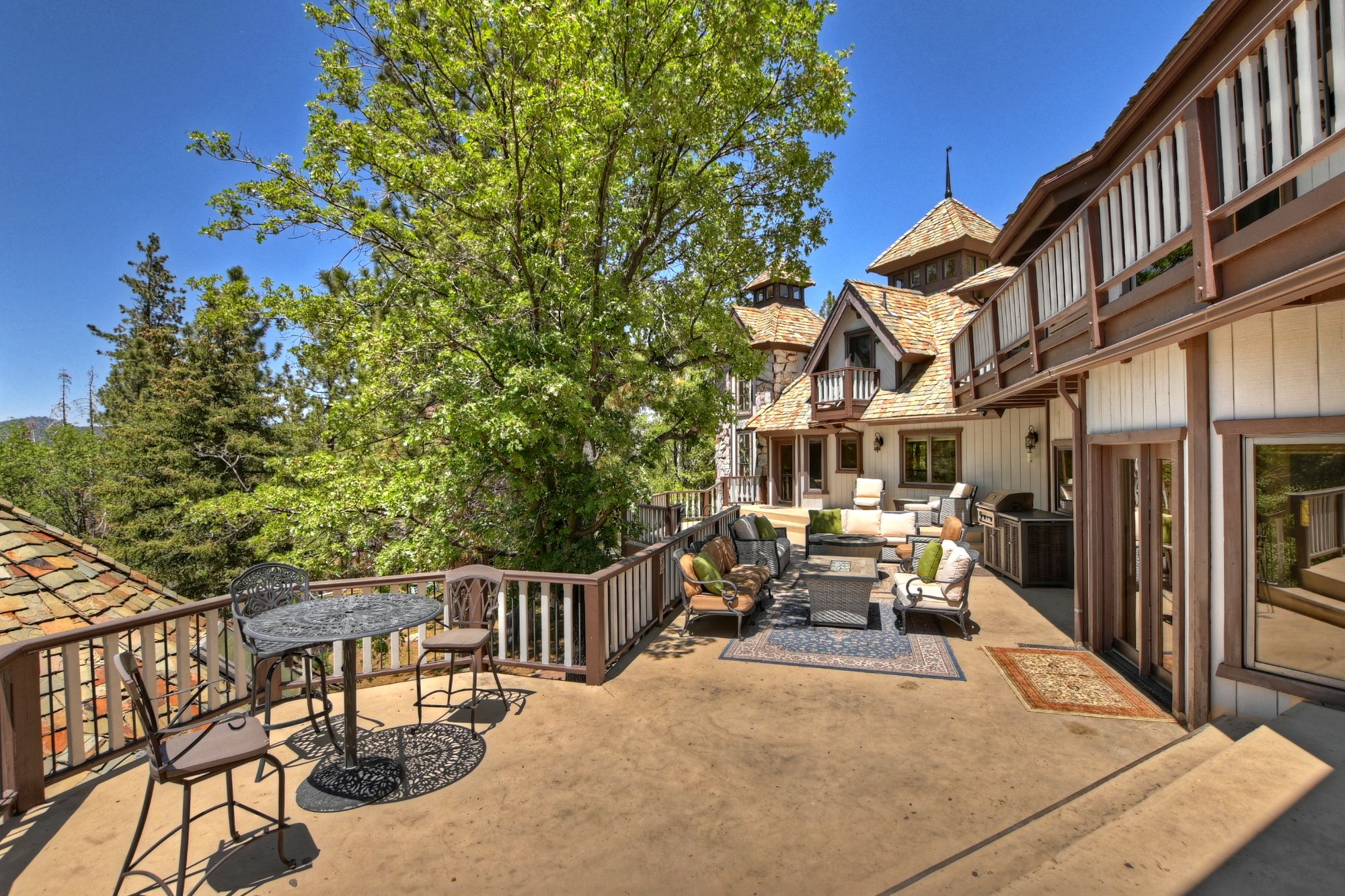 Big Bear Cabin - The Edgewood Mansion - 79